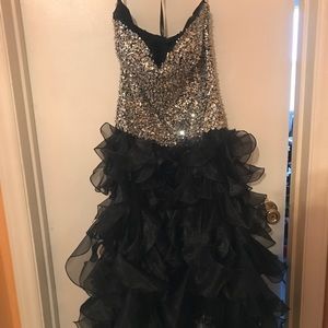 Sherri Hill prom dress
